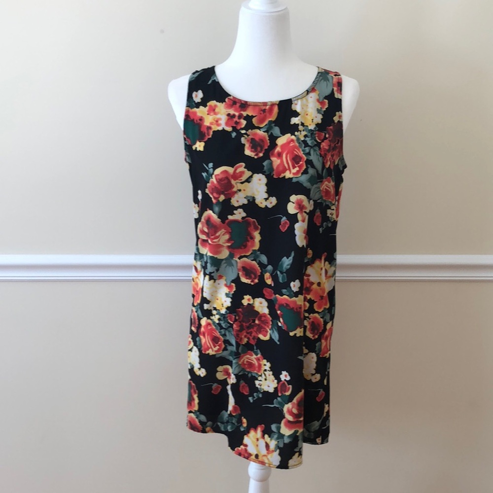 EUC Kanvas Black Floral Sleeveless Dress Size Medium